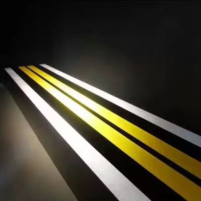 購入 AASHTO M249 0-30%のガラスの数珠含有量でカスタマイズされた熱塑性道路標識塗料 オンライン製造