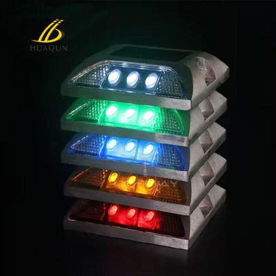 購入 LED 太陽光閃光道路ストッド 防水 交通標識の使用と安全性 オンライン製造