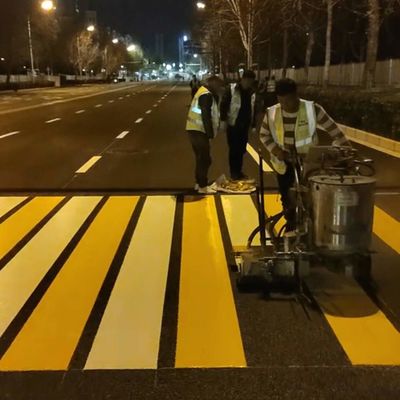 購入 ケニア プロ熱塗装用熱塑性道路マークペイント 迅速な設置と
耐久性のある交通線標識 オンライン製造