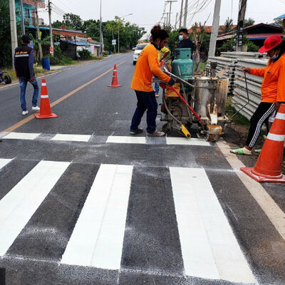 買う 工場価格 反射性熱可塑性ホットメルト道路標示塗料 黄色と白色 スプレー塗布 オンライン製造